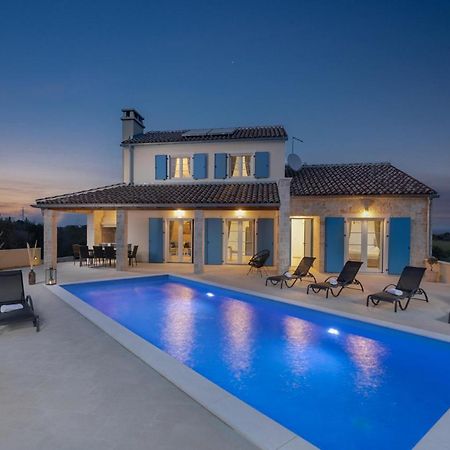 Villa Mediterra Prima Nin Bagian luar foto