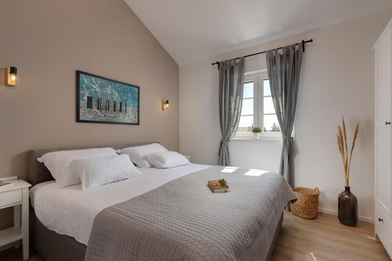Villa Mediterra Prima Nin Bagian luar foto