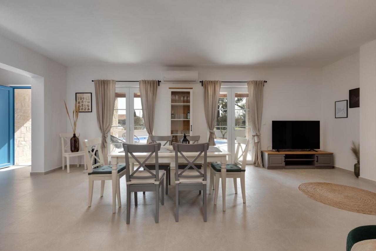 Villa Mediterra Prima Nin Bagian luar foto