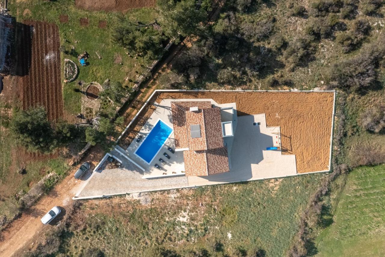 Villa Mediterra Prima Nin Bagian luar foto